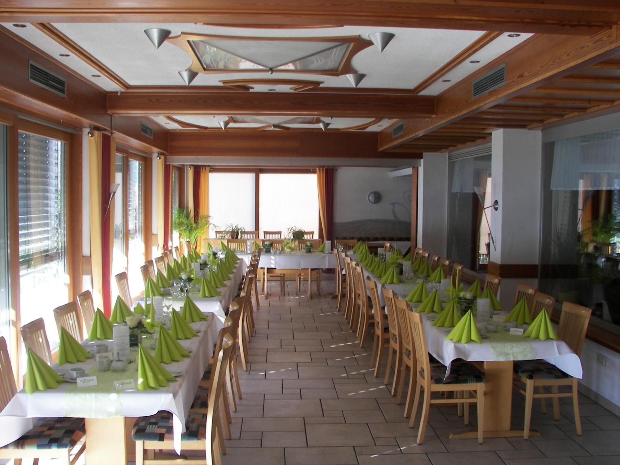 Gasthof Zum Schwanen Kleinostheim Экстерьер фото